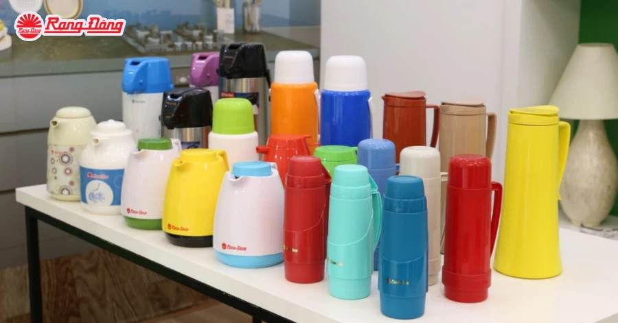 From lab to life, the original thermos retains its principle