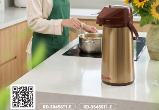 Rang Dong’s Large Vacuum Flask Makes Hot Water Ready Anytime