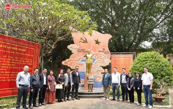 Rang Dong, Hanoi Architectural University Weigh Partnership
