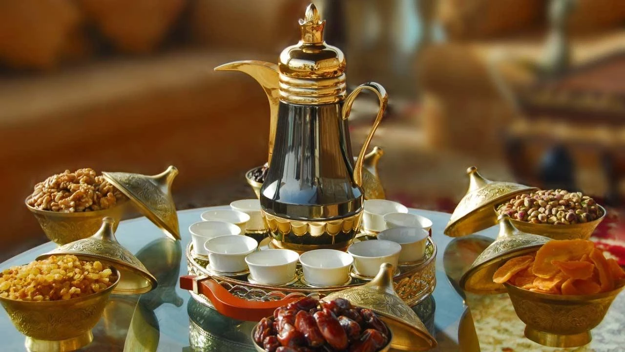 https://blog.raynatours.com/wp-content/uploads/2014/11/Arabic-Coffee.jpg